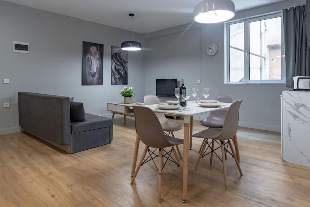 Modern, Quite 1-Bdr Apt 5 Min Walk To Acropolis Athen Eksteriør bilde